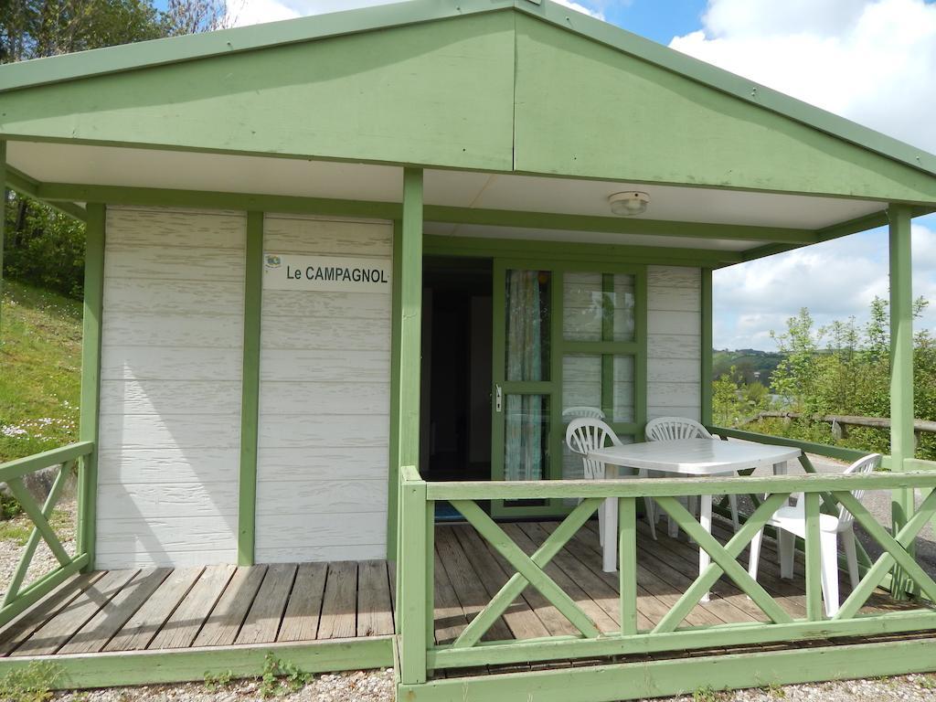 Camping Du Moulin Hotel Meyrieu-les-Etangs Стая снимка