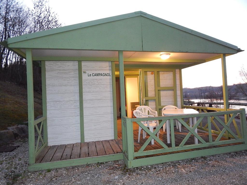 Camping Du Moulin Hotel Meyrieu-les-Etangs Стая снимка