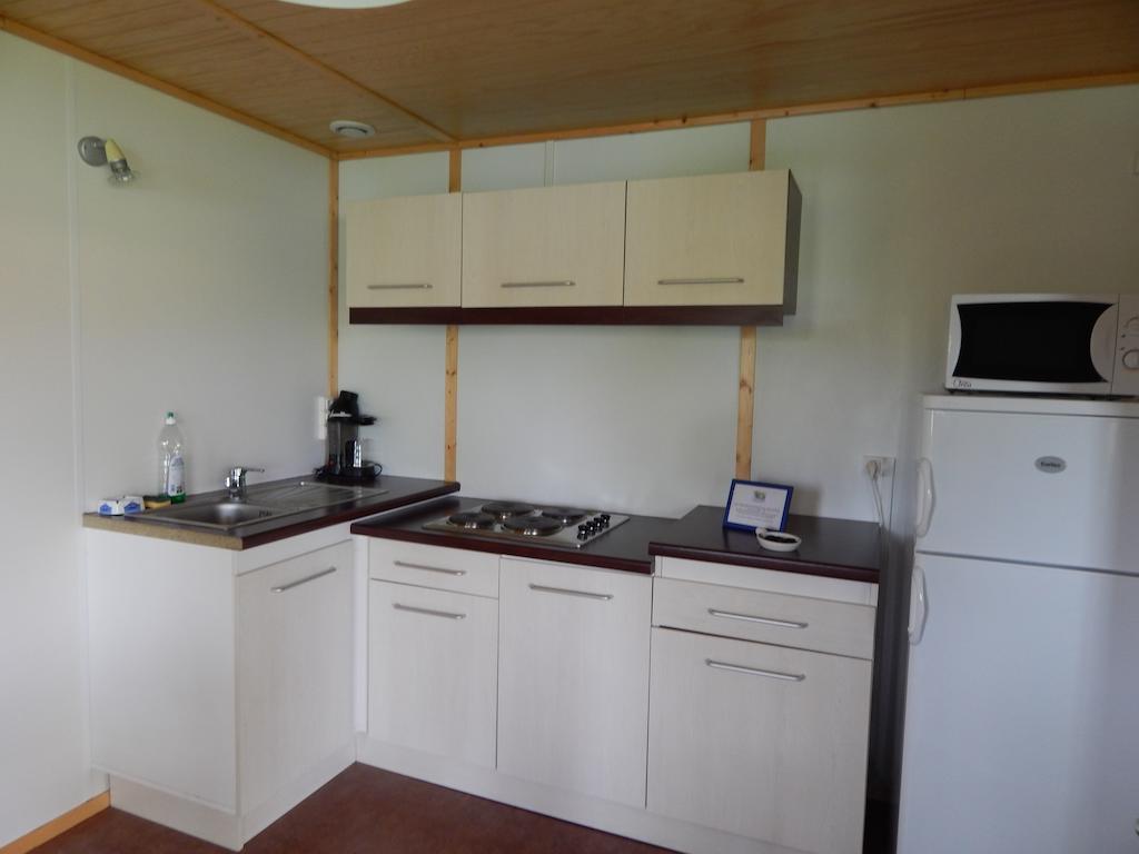 Camping Du Moulin Hotel Meyrieu-les-Etangs Стая снимка